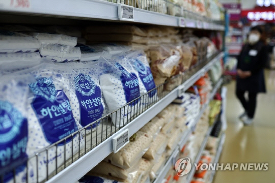 마트에 진열된 설탕. 연합뉴스